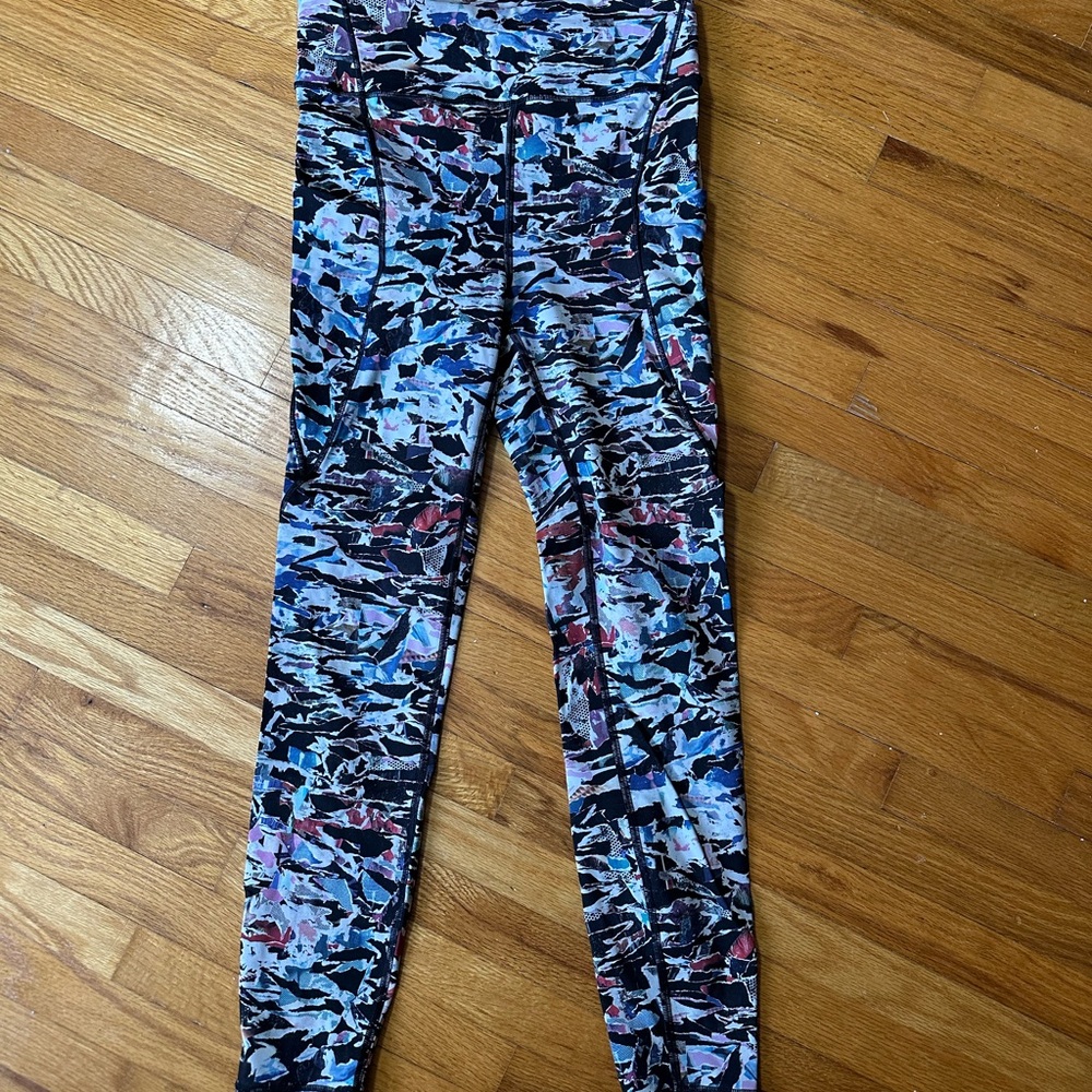 lululemon Break free tight size 6